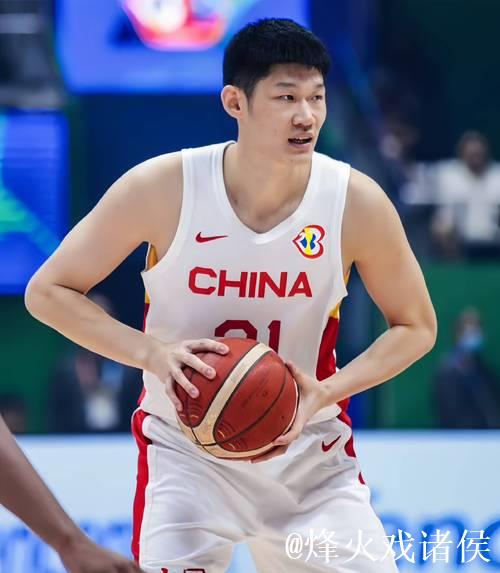 周琦半场12分钟高效表现:拿下6分6篮板1助攻1抢断 周琦半场12分钟高效表现:拿下6分6篮板1助攻1抢断