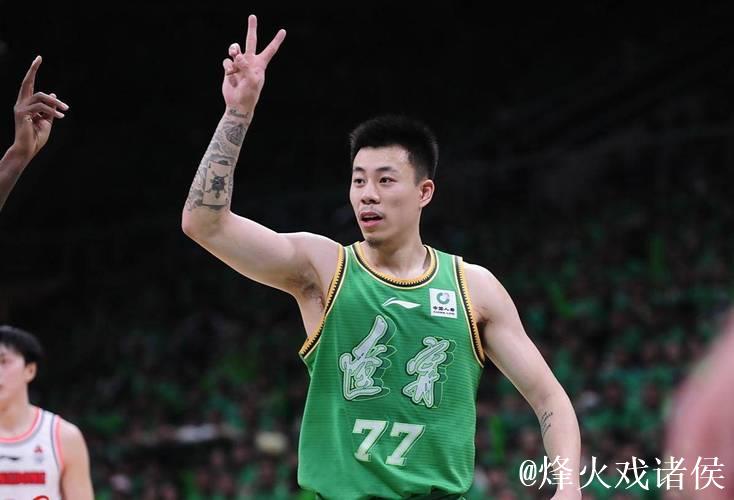 辽宁队狂胜广厦,双喜临门,张镇麟被遗忘 辽宁队狂胜广厦,双喜临门,张镇麟被遗忘